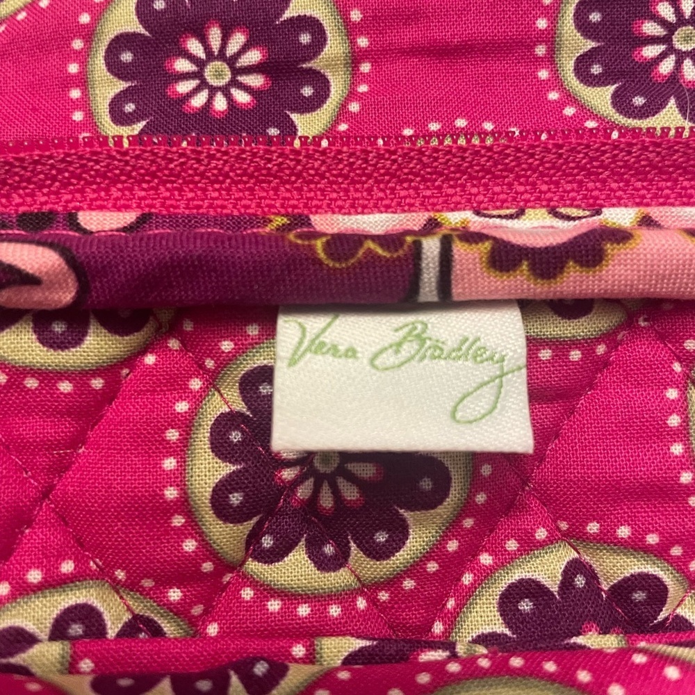 NWOT Vera Bradley Berry Paisley Crossbody bag Dark Pink Berry - Picture 6 of 12